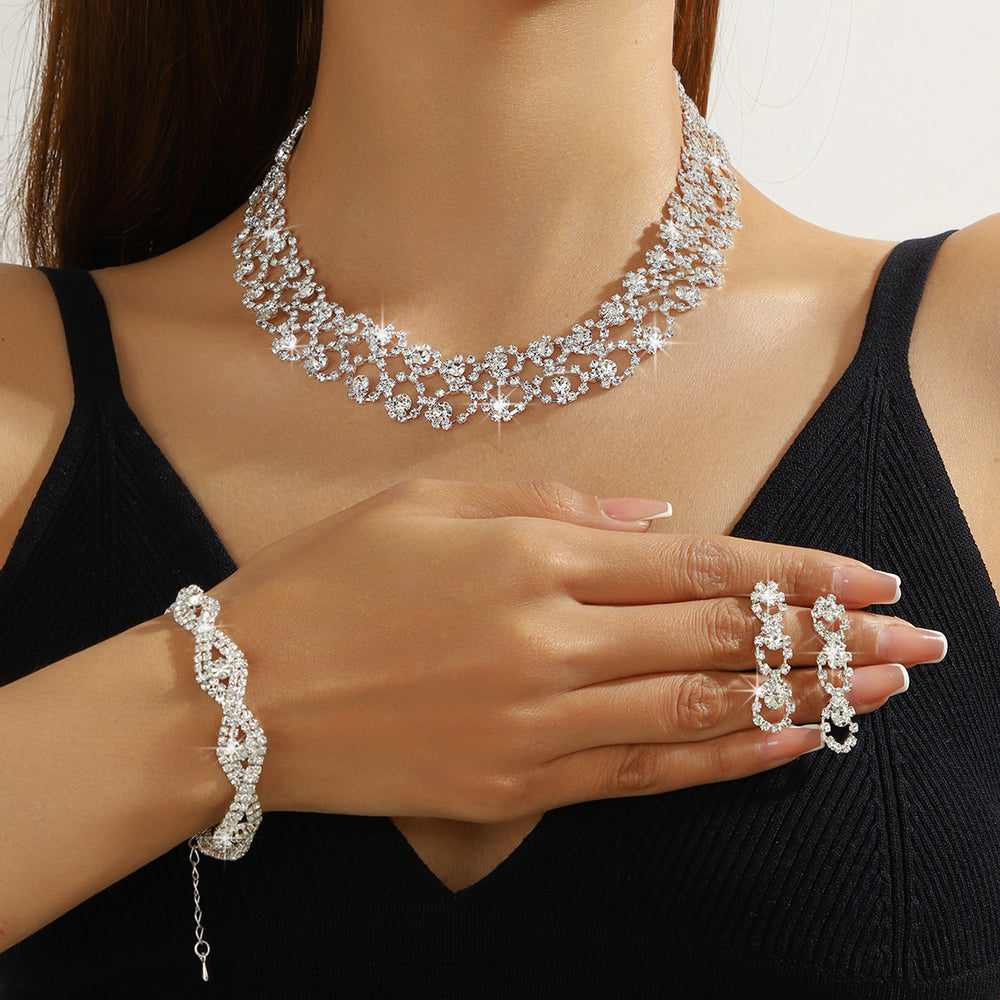 Luxurious Full Diamond Women's Earrings And Necklace Jewelry Set In Silver For Wedding Season, Elegant Jewelry For Date Or Wedding Dress