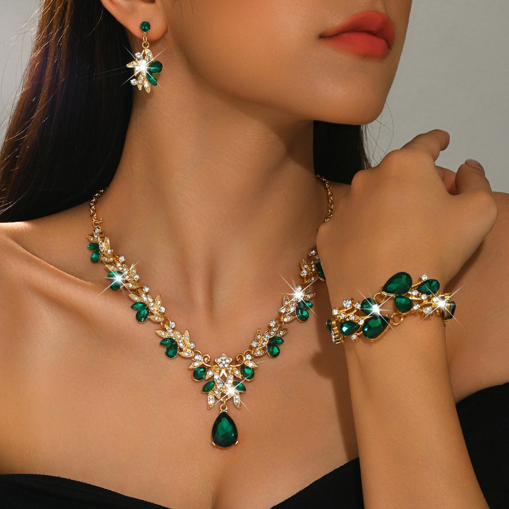 Cross-Border Environmentally Friendly Jewelry Temu New Diamond Flower Necklace Bracelet Earrings Bridal Jewelry Set Fashionable And Sweet